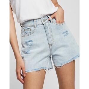 Ripcurl NWOT Mom High Waisted Relax Fit Shorts Light Wash Size 30